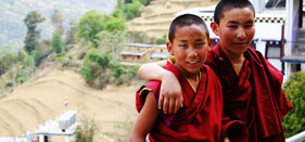 volunteer buddhist monastery in Nepal